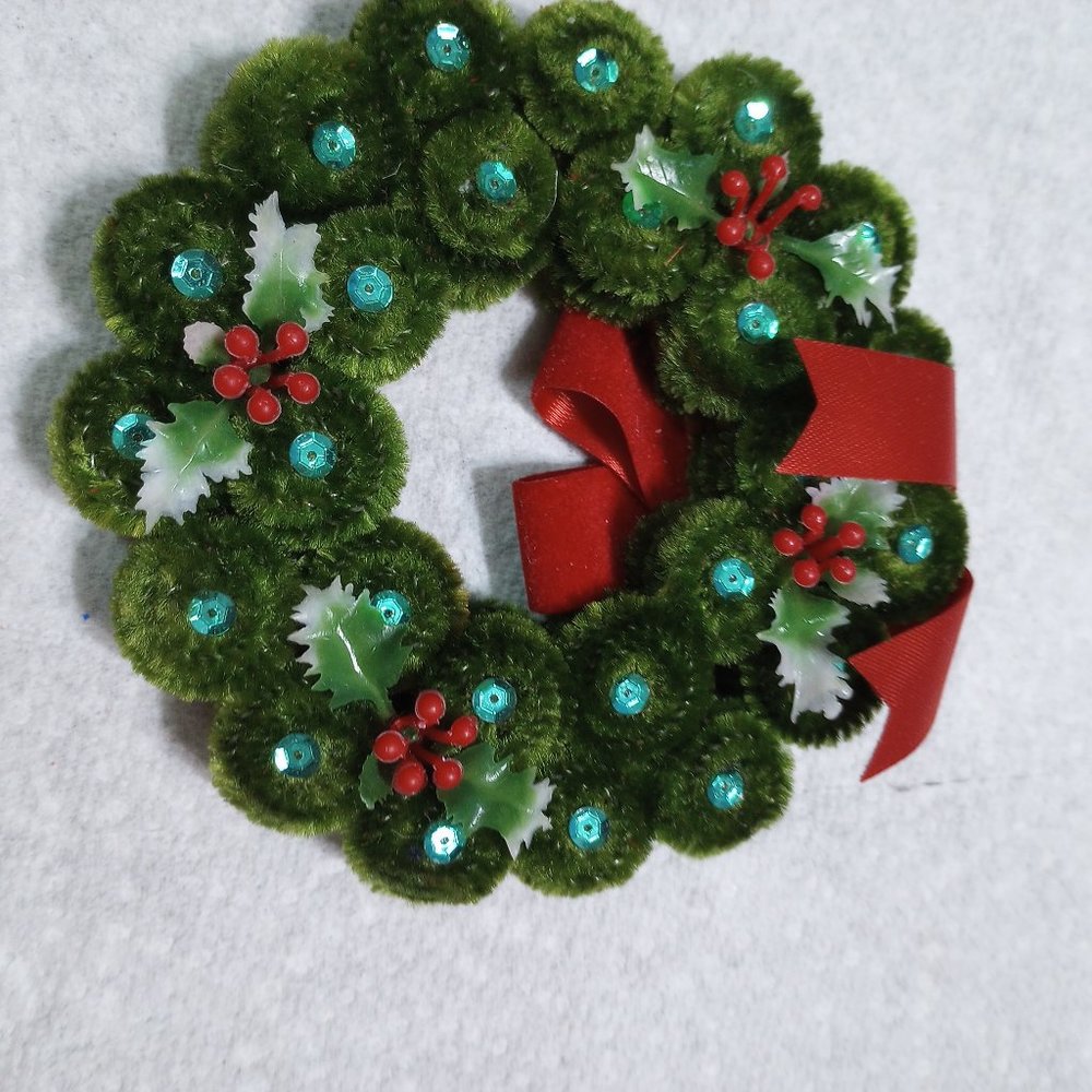 Handmade Chruustnas Wrealth Magnet